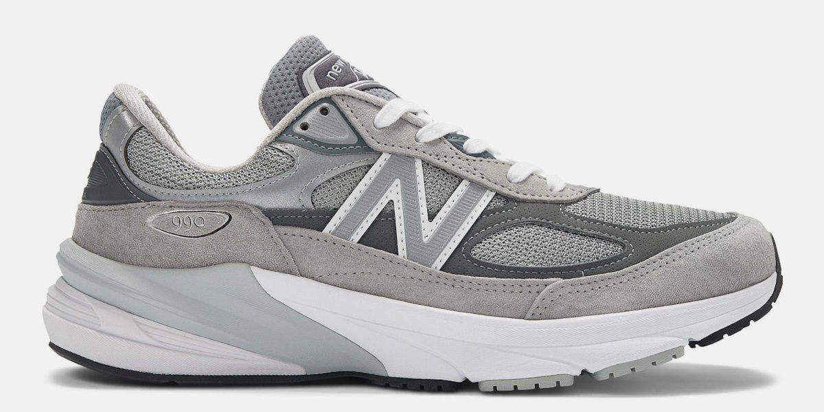 New Balance 990